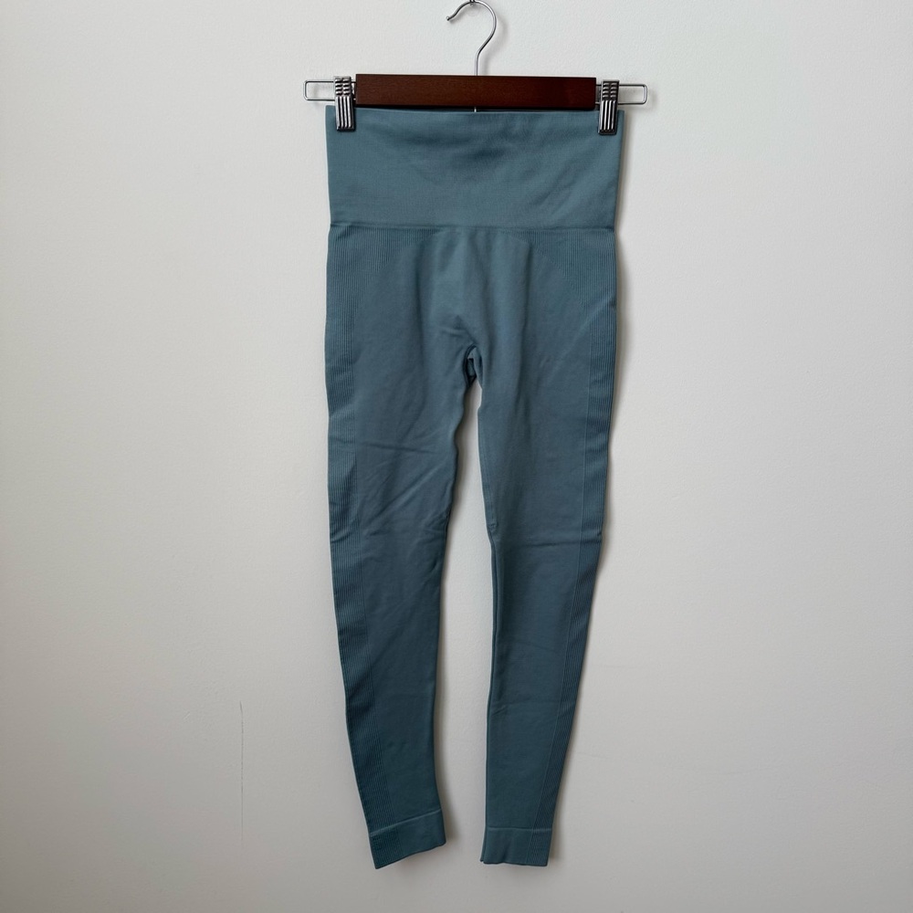 Set Active by Madelyn Cline Seamless‎ Leggings Mist Blue Size XS
